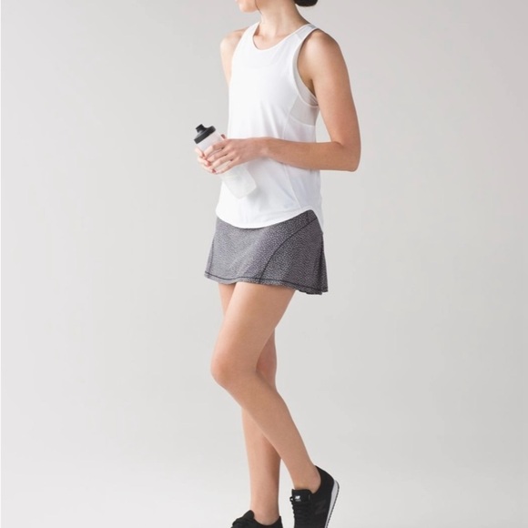 Lululemon Circuit Breaker Skirt Tall 15” Frozen Fizz Rare First Edition Sz 10 - Picture 3 of 10